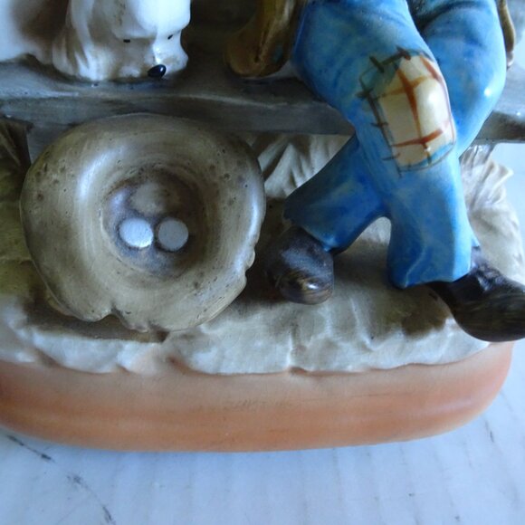 Music Figure - Beggar with his Dog - Vintage Sankyo - Japan- Porcelain - Picture 2 of 8